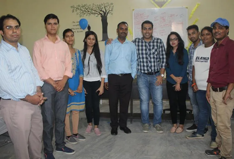 Business 2 image CREATIVE WEB PIXEL - BEST INSTITUTE FOR DIGITAL MARKETING COURSE IN JAIPUR