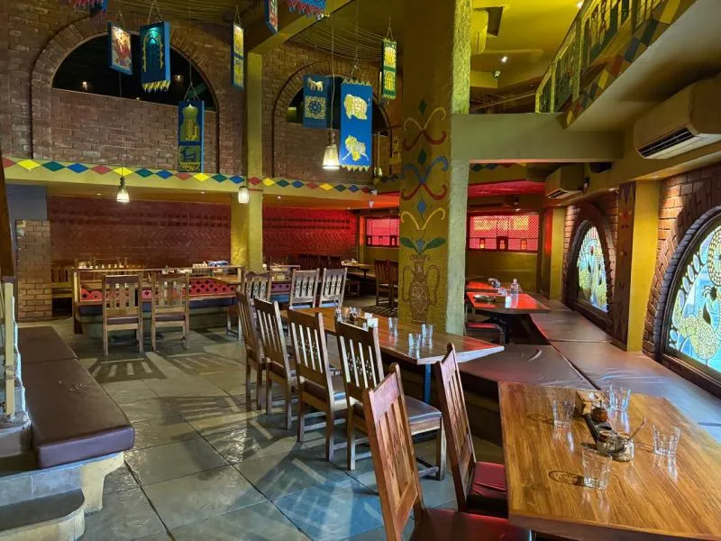 Business 3 image JASSI DE PARATHE