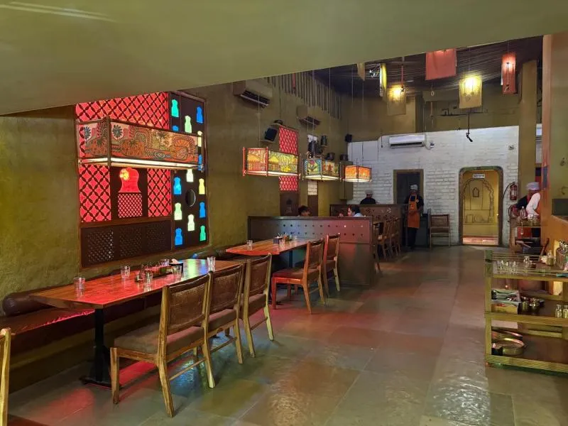 Business 6 image JASSI DE PARATHE